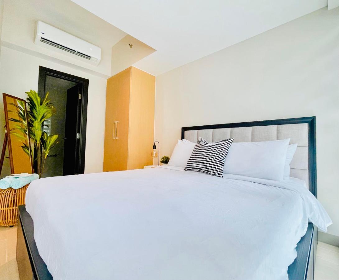 Uptown Parksuites Bgc Taguig Esterno foto
