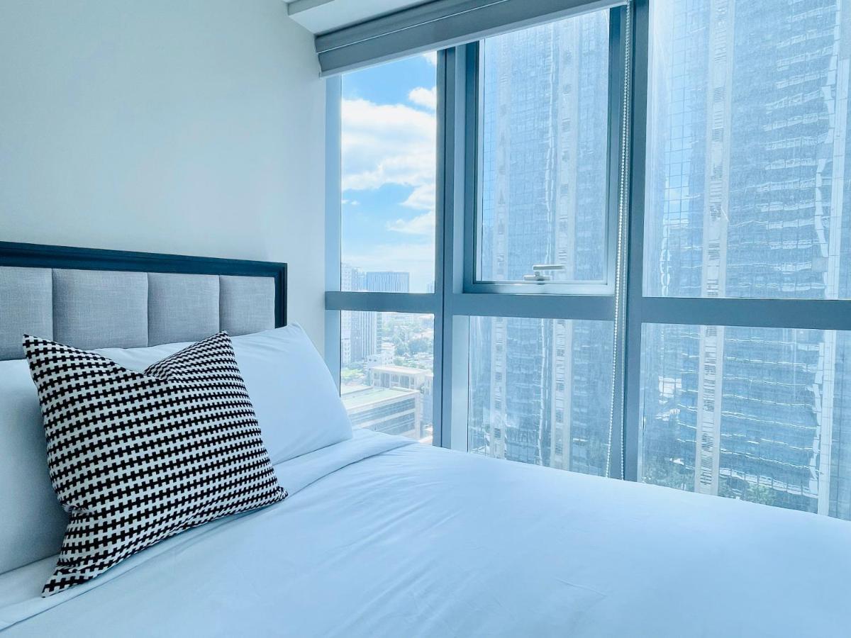 Uptown Parksuites Bgc Taguig Esterno foto