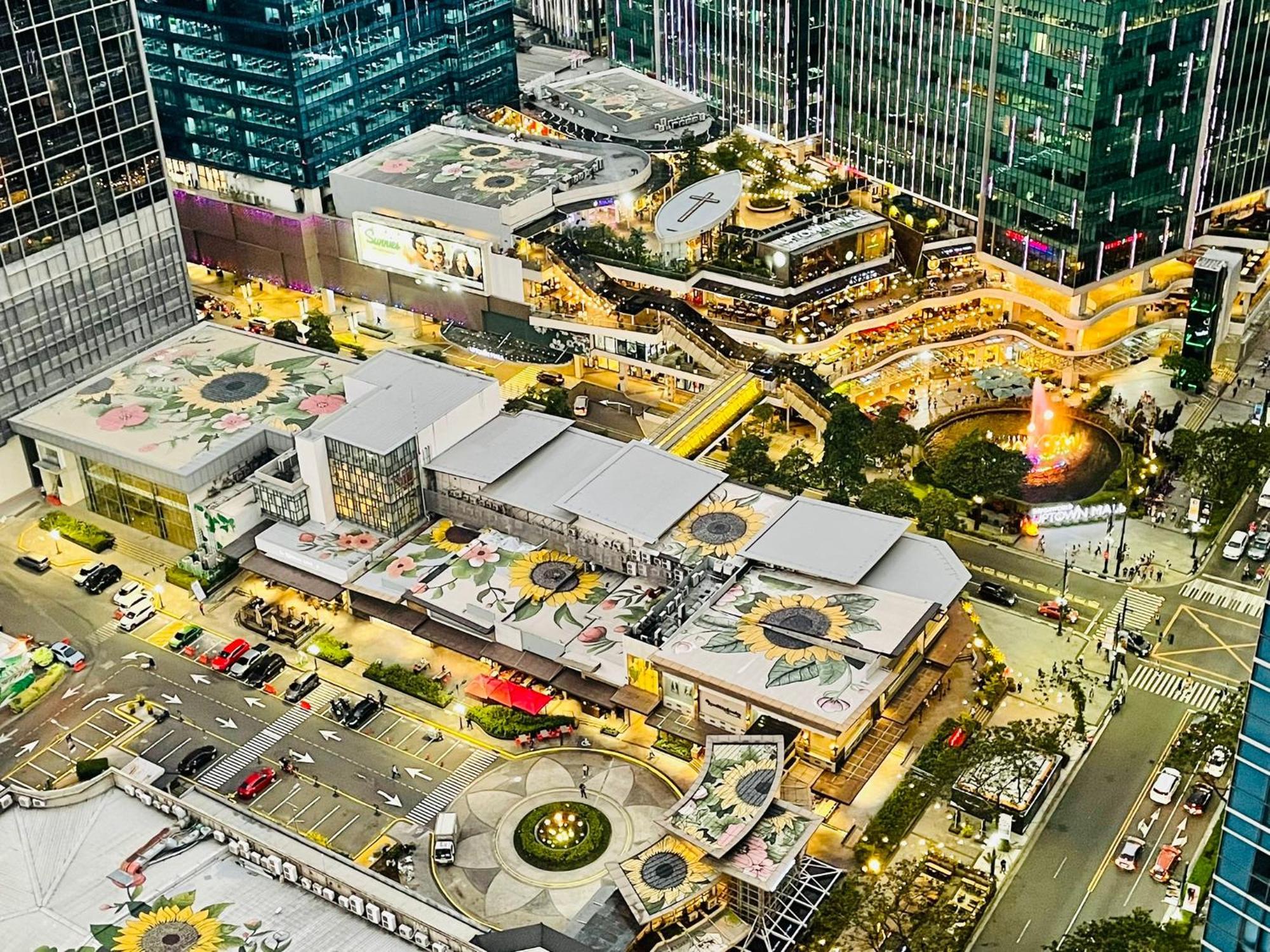 Uptown Parksuites Bgc Taguig Esterno foto