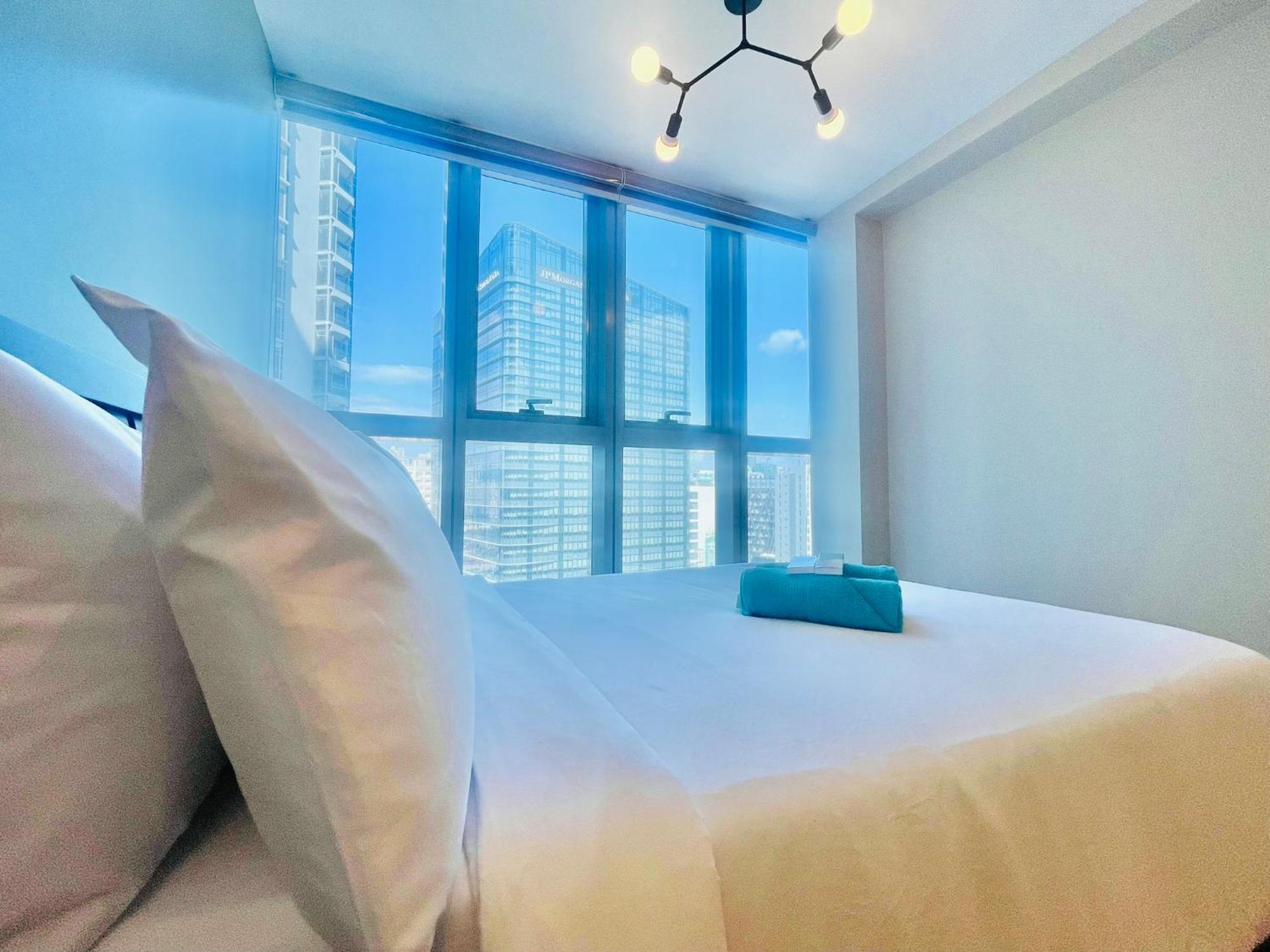 Uptown Parksuites Bgc Taguig Esterno foto