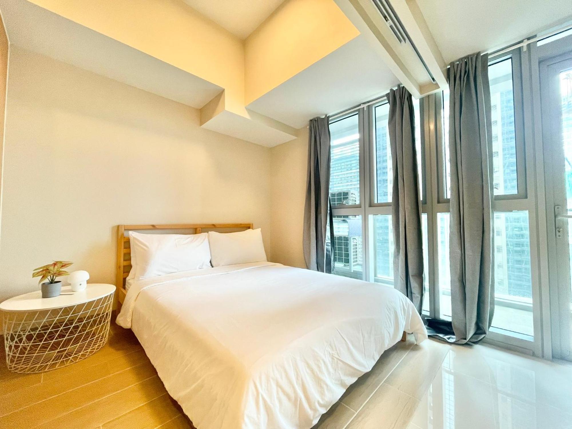 Uptown Parksuites Bgc Taguig Esterno foto
